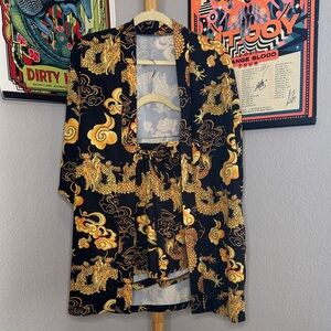 Elegant Black and Gold Dragon Women's Kimono Jacket and Short Set